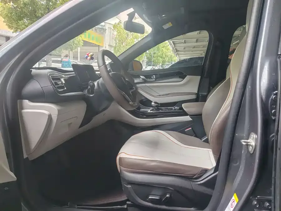 BYD Qin PLUS Qin PLUS 2024 Honor Edition EV 420KM Beyond Edition 2024 — миниатюра 3