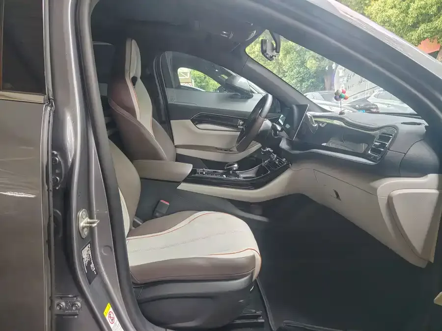 BYD Qin PLUS Qin PLUS 2024 Honor Edition EV 420KM Beyond Edition 2024 — миниатюра 4