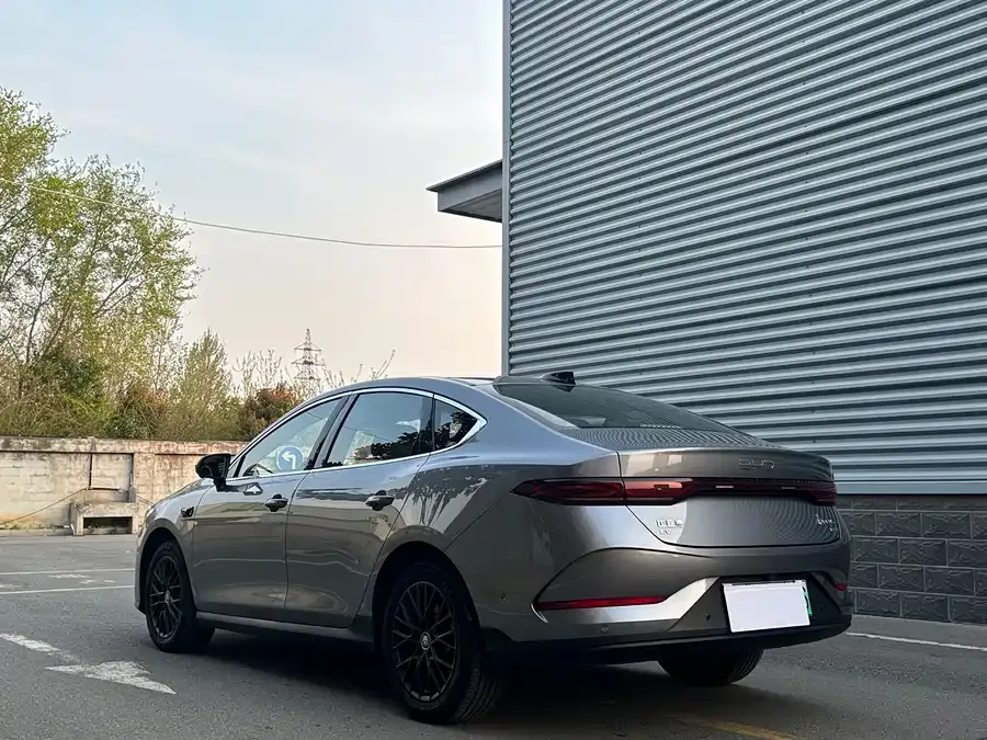 BYD Qin PLUS Qin PLUS 2025 EV Smart Driving Edition 510KM Beyond Edition 2025 — миниатюра 2