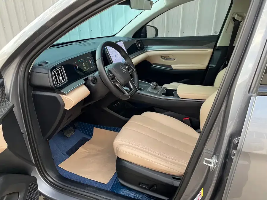 BYD Song Pro New Energy Song Pro New Energy 2025 Second Generation DM-i 75KM Beyond Edition 2025 — миниатюра 2