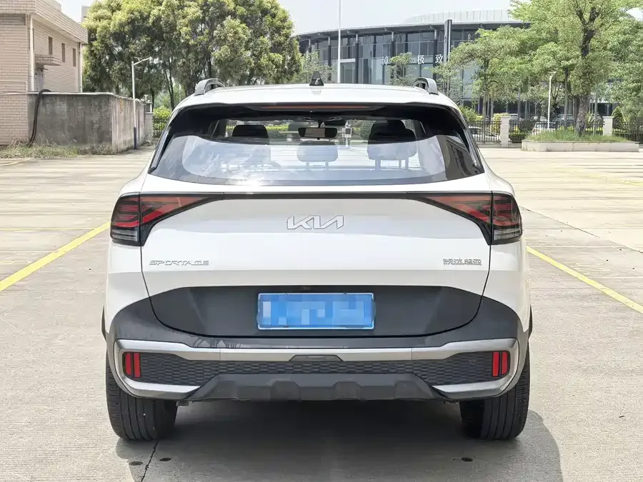 Kia Lion Platinum 2023 Lion Bo Tuojie 2.0T 2WD Premium Edition 2023 — миниатюра 2