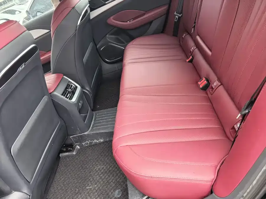 Hongqi H5 Hongqi H5 2025 2.0T Automatic Flagship Edition 2025 — миниатюра 4