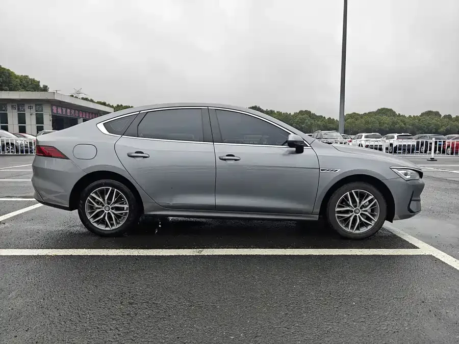BYD Qin PLUS Qin PLUS 2023 Champion Edition EV 420KM Beyond Edition 2023 — миниатюра 4