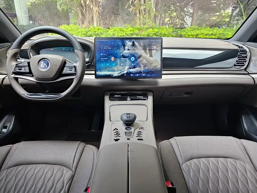 BYD Second-hand Han 2023 DM-i Champion Edition 121KM Prestige Edition 2024 — миниатюра 2