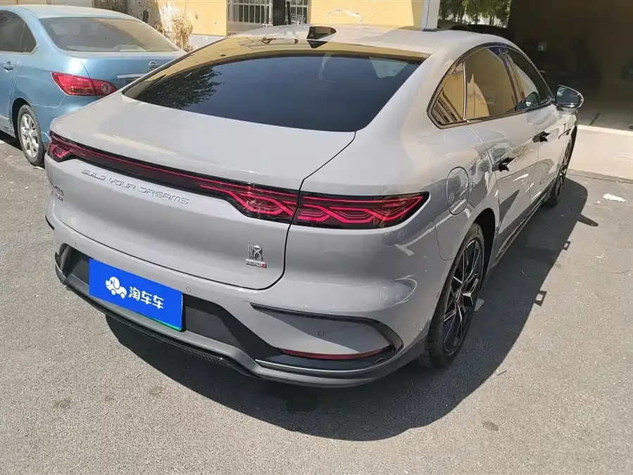 BYD Second-hand Han 2025 DM-i Intelligent Driving Edition 125KM Premium Edition 2025 — миниатюра 3