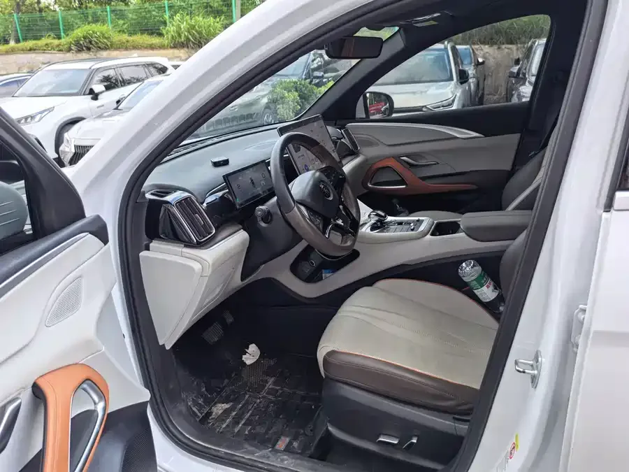 BYD Song Pro New Energy Song Pro New Energy 2023 Champion Edition DM-i 110KM Excellence 2023 — миниатюра 3