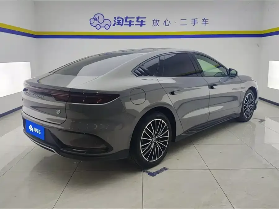 BYD Second-hand Han 2024 DM-i Honor Edition 121KM Premium Edition 2024 — миниатюра 3
