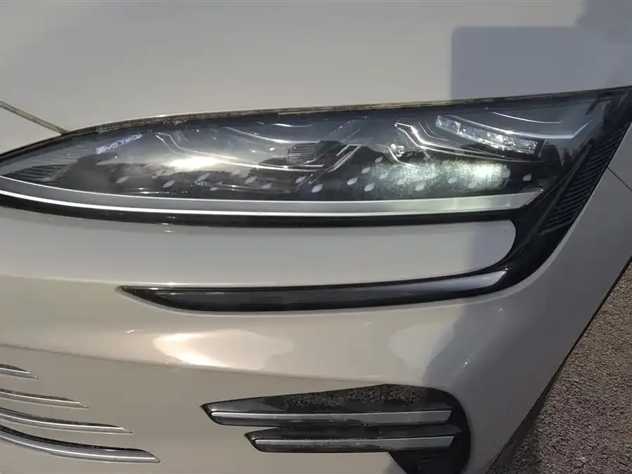 BYD Song PLUS New Energy Song PLUS New Energy 2025 DM-i 112KM Premium Edition 2024 — миниатюра 2