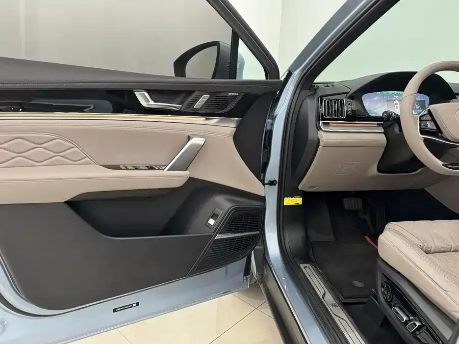 BYD Tang New Energy Tang New Energy 2024 DM-i Honor Edition 112KM Flagship Model 2024 — миниатюра 5