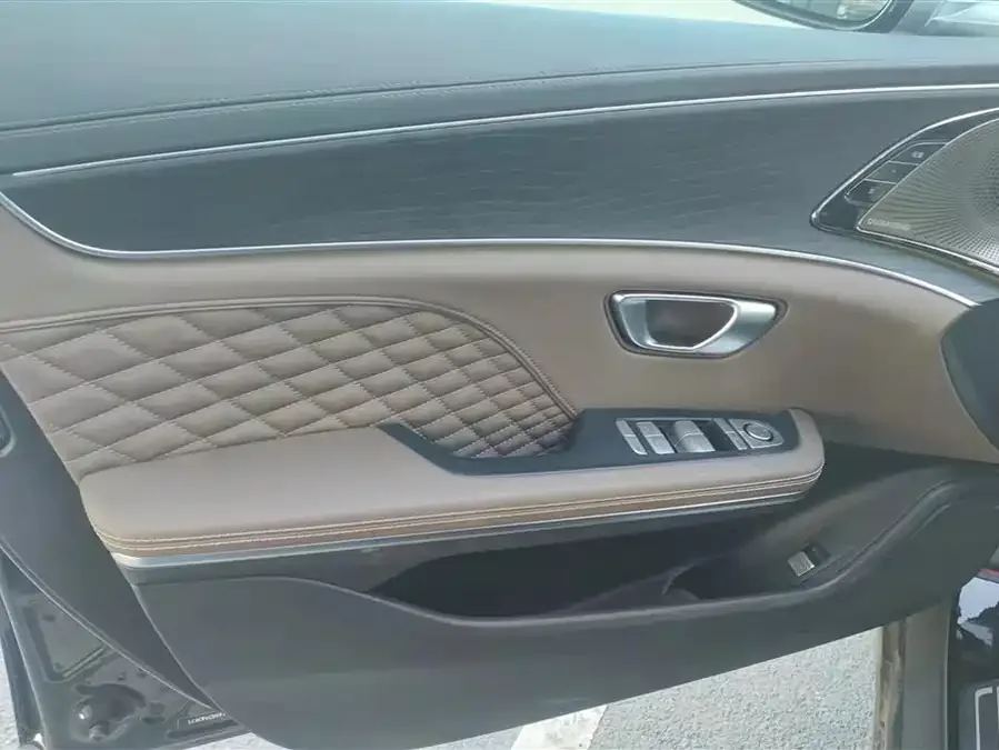 BYD Second-hand Han 2022 DM-i 121KM Premium Edition 2022 — миниатюра 4