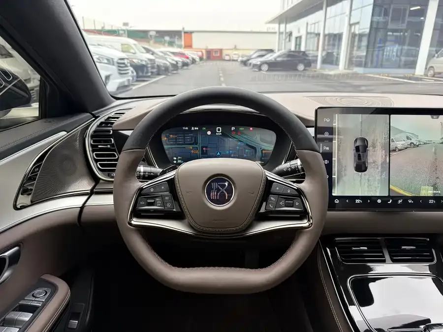 BYD Second-hand Han 2025 DM-i Intelligent Driving Edition 125KM Elite Edition 2025 — миниатюра 4