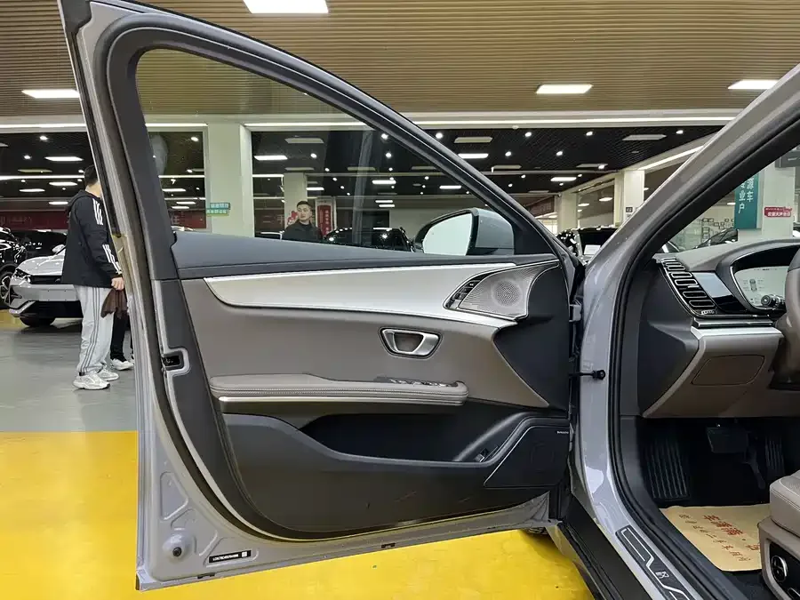 BYD Second-hand Han 2025 DM-i 125KM LiDAR Intelligent Driving Model 2025 — миниатюра 2