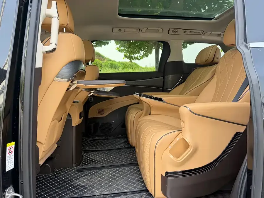 BYD D9 DENZA D9 2024 DM-i 970 Luxury Edition 2025 — миниатюра 2