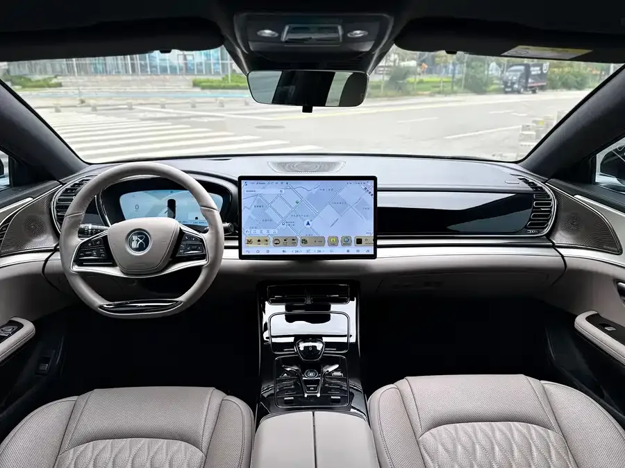 BYD Second-hand Han 2024 EV Honor Edition 605KM Front-wheel Drive Premium 2024 — миниатюра 2
