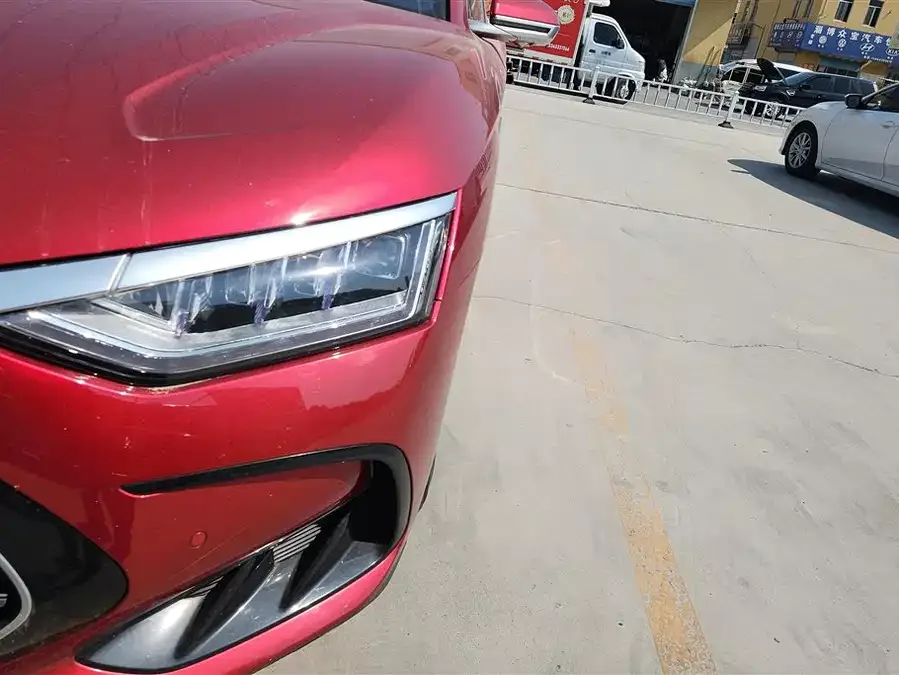 BYD Second-hand Han 2022 DM-i 121KM Premium Edition 2022 — миниатюра 2