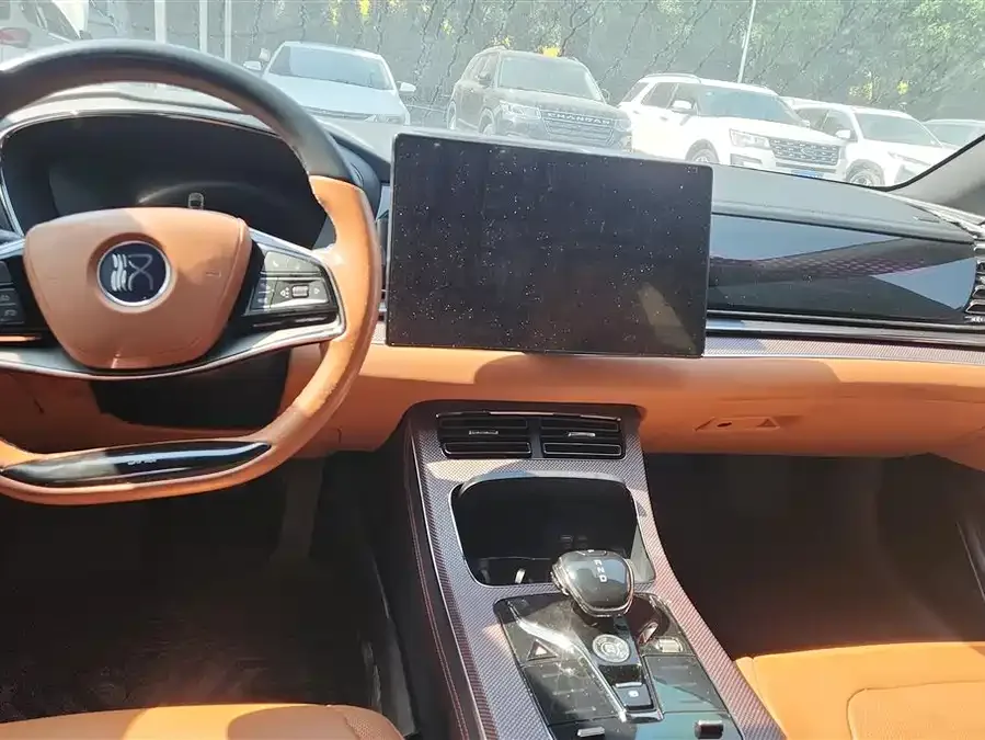 BYD Second-hand Han 2022 DM-i 121KM Premium Edition 2022 — миниатюра 4