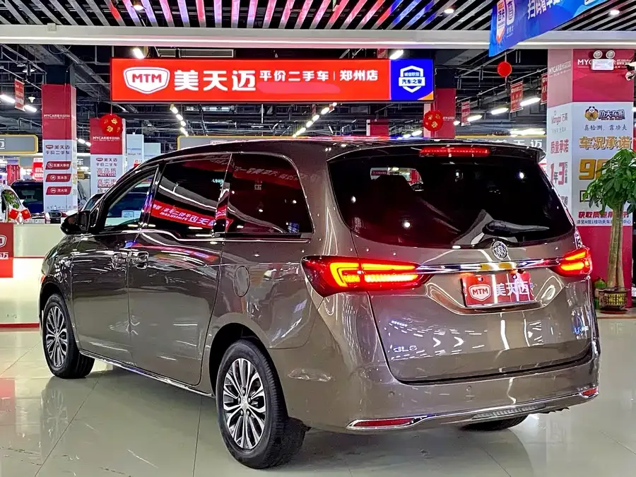 Buick GL8 2023 Land Business Class Comfort Edition 2022 — миниатюра 2
