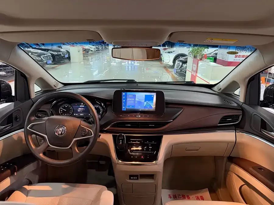 Buick GL8 2023 Land Business Class Comfort Edition 2022 — миниатюра 4