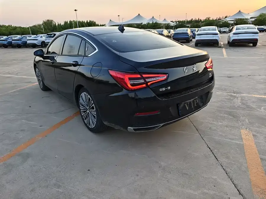 Hongqi H5 Hongqi H5 2022 Classic 1.8T Automatic Intelligent Connection Flagship Edition 2022 — миниатюра 2