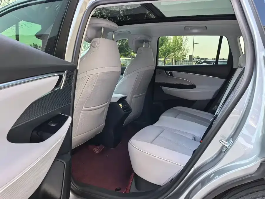 Buick E5 2023 Premium Standard Range Edition 2023 — миниатюра 2