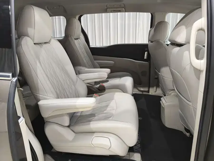 Buick GL8 2022 Land Business Class 652T Comfort Edition 2022 — миниатюра 5