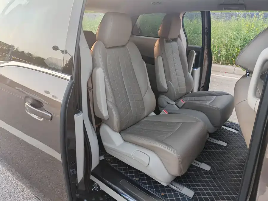 Buick GL8 2022 Land Business Class 652T Comfort Edition 2022 — миниатюра 5