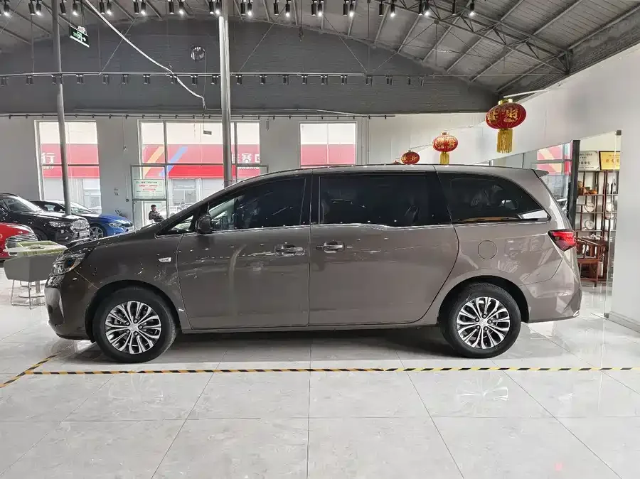 Buick GL8 2022 Land Business Class 652T Comfort Edition 2022 — миниатюра 3