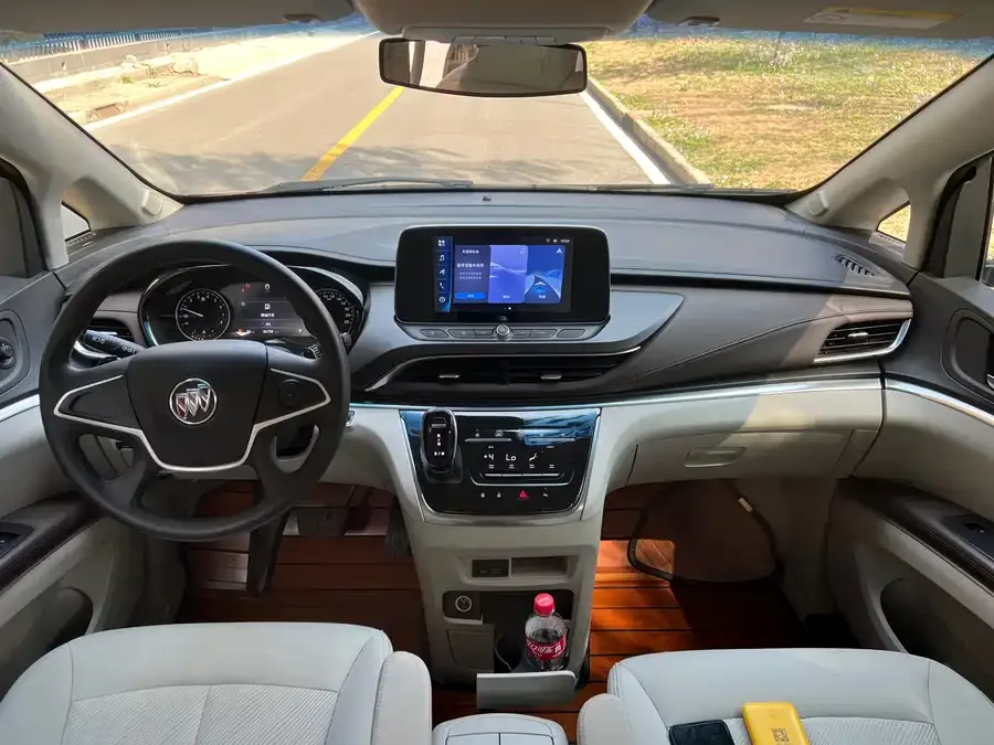 Buick GL8 2022 Land Business Class 652T Comfort Edition 2022 — миниатюра 2