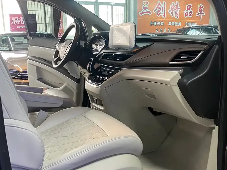 Buick GL8 2022 Land Business Class 652T Comfort Edition 2022 — миниатюра 5