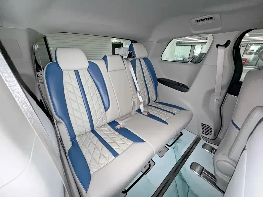 Buick GL8 2022 Land Business Class 652T Comfort Edition 2022 — миниатюра 5