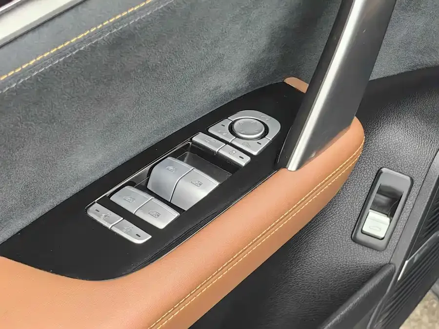 BYD Tang New Energy Tang New Energy 2021 DM-i 112KM Premium Edition 2022 — миниатюра 4