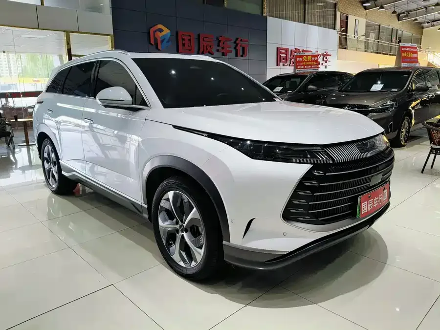 BYD frigate 07 Frigate 07 2024 Glory Edition DM-i 205KM Flagship 2025 — миниатюра 3