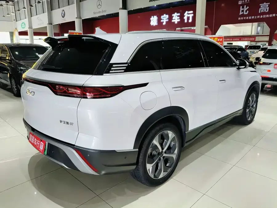 BYD frigate 07 Frigate 07 2024 Glory Edition DM-i 205KM Flagship 2025 — миниатюра 4