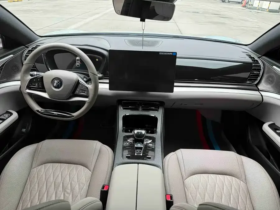 BYD Second-hand Han 2025 DM-i 125KM Premium Edition 2024 — миниатюра 4
