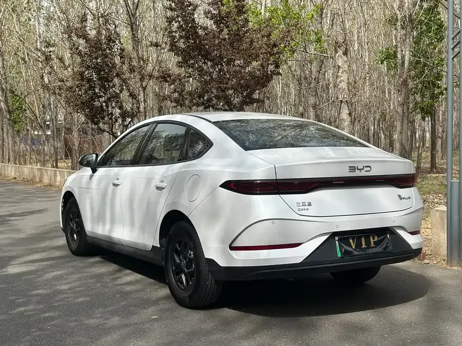 BYD Qin PLUS Qin PLUS 2025 DM-i Intelligent Driving Edition 55KM Leading Edition 2025 — миниатюра 2
