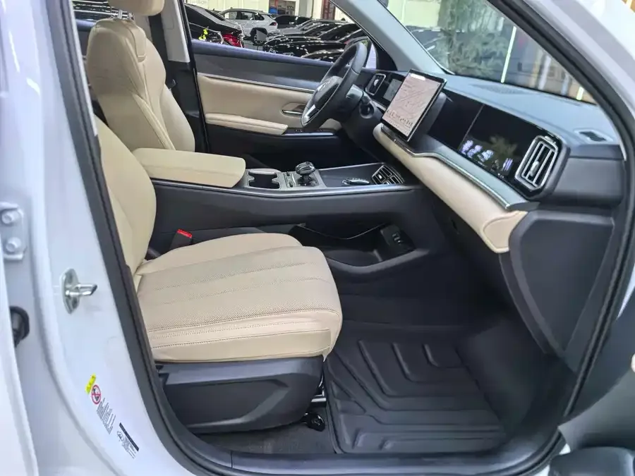 BYD Song Pro New Energy Song Pro New Energy 2025 Second Generation Intelligent Driving Edition DM-i 75KM Leading Edition 2025 — миниатюра 3