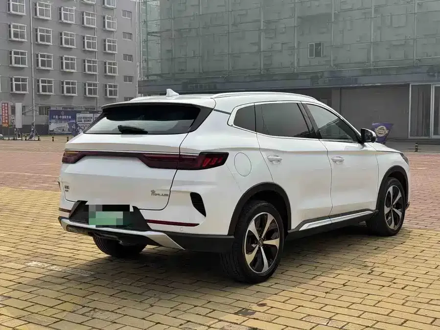 BYD Song PLUS New Energy Song PLUS New Energy 2023 Champion Edition DM-i 110KM Flagship PLUS 2023 — миниатюра 3
