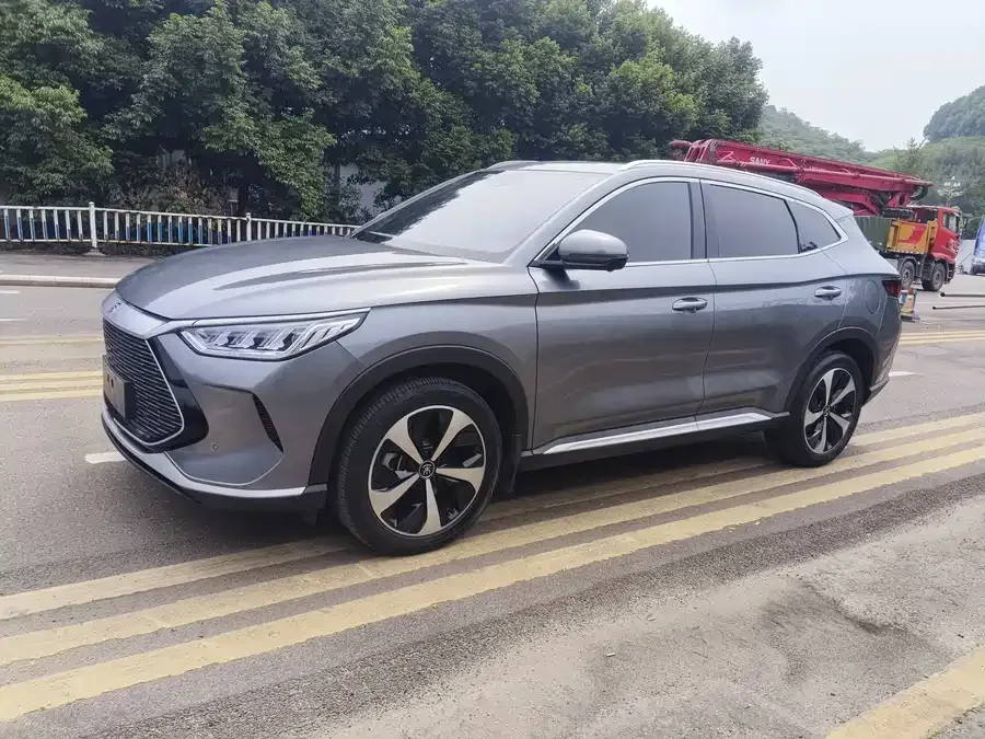 BYD Song PLUS New Energy Song PLUS New Energy 2021 DM-i 110KM Flagship PLUS 2022 — фото 1, купить с доставкой в Москву