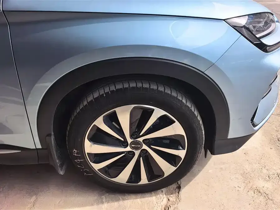 BYD Song PLUS New Energy Song PLUS New Energy 2023 Champion Edition DM-i 110KM Flagship PLUS 2023 — миниатюра 2