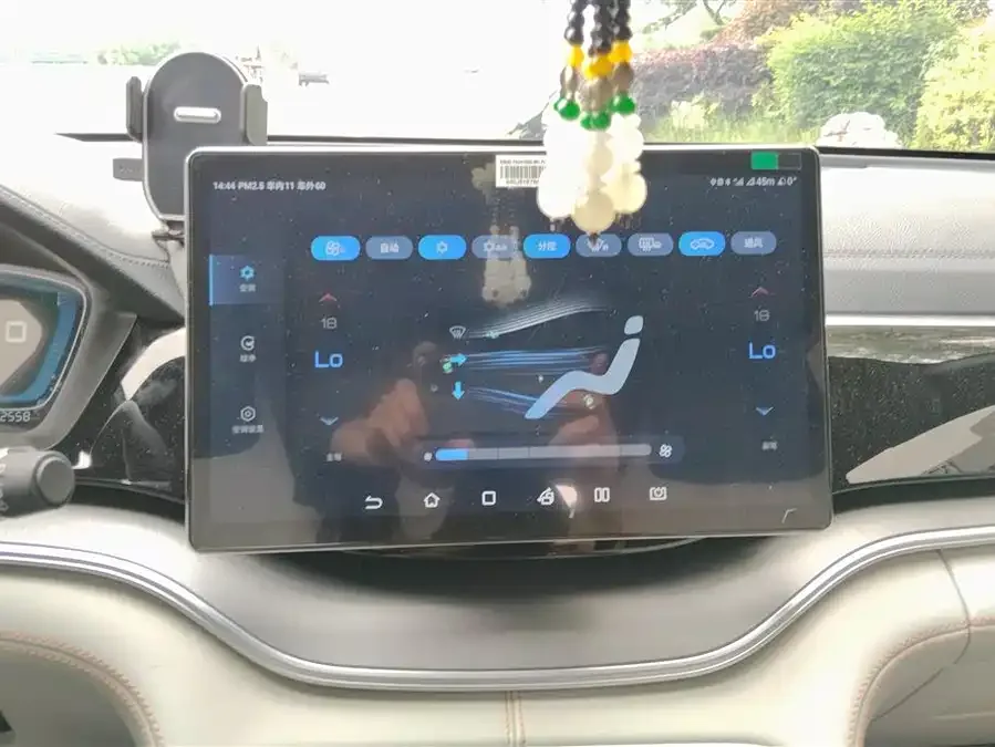 BYD Song PLUS New Energy Song PLUS New Energy 2021 DM-i 110KM Flagship PLUS 2023 — миниатюра 4