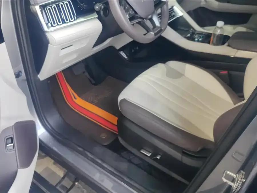 BYD Song PLUS New Energy Song PLUS New Energy 2025 DM-i 112KM Premium Edition 2024 — миниатюра 4