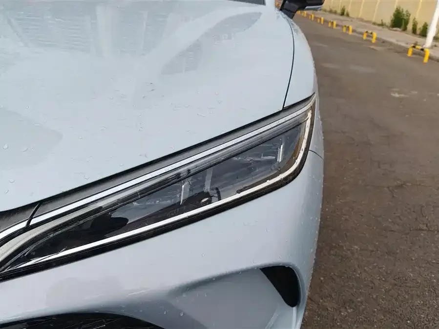 BYD Song L DM-i Song L DM-i 2024 112km Leading Model 2025 — миниатюра 2