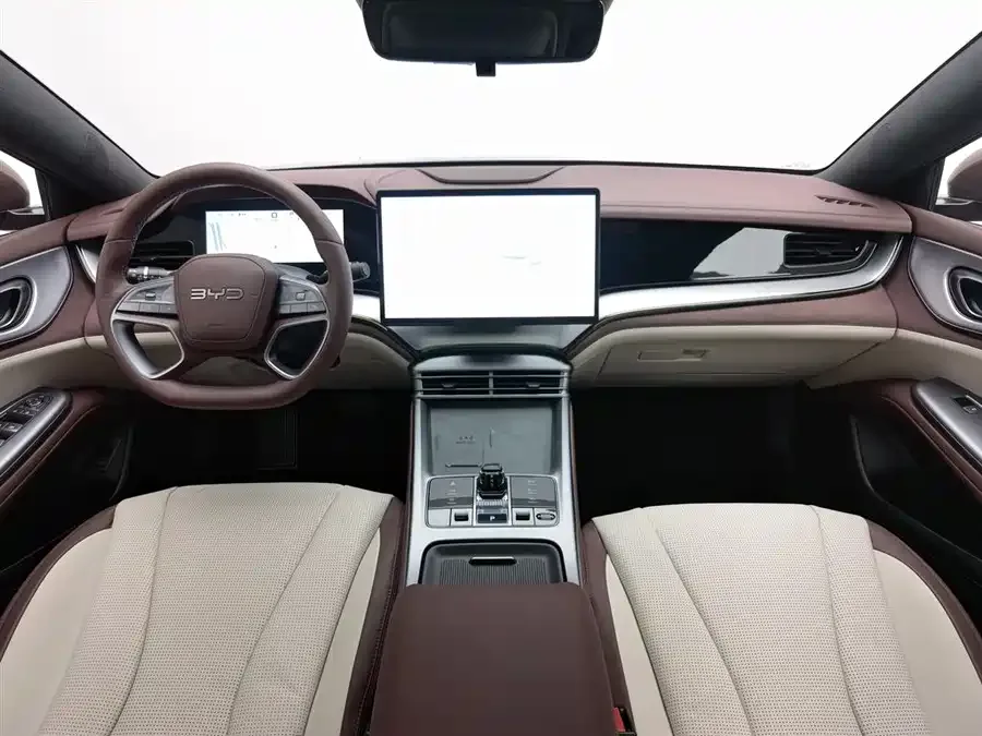 BYD seal 07 DM-i Haibao 07 DM-i 2025 Intelligent Driving Edition DM-i 1.5L 125km Luxury Edition 2025 — миниатюра 2