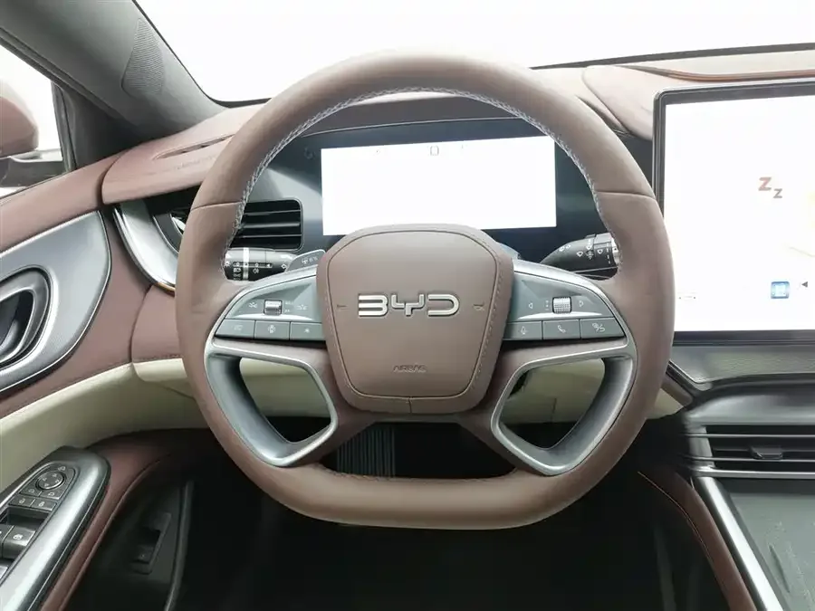 BYD seal 07 DM-i Haibao 07 DM-i 2025 Intelligent Driving Edition DM-i 1.5L 125km Luxury Edition 2025 — миниатюра 5