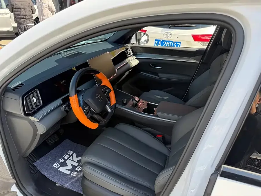 BYD Song Pro New Energy Song Pro New Energy 2025 Second Generation Intelligent Driving Edition DM-i 75KM Leading Edition 2025 — миниатюра 2