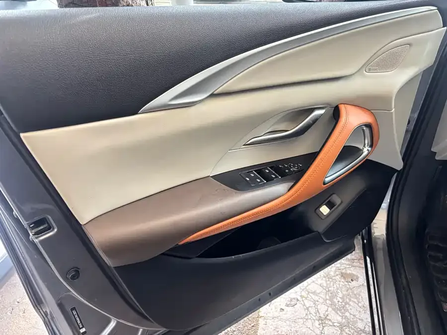 BYD Song Pro New Energy Song Pro New Energy 2022 DM-i 110km Flagship Pro 2023 — миниатюра 2
