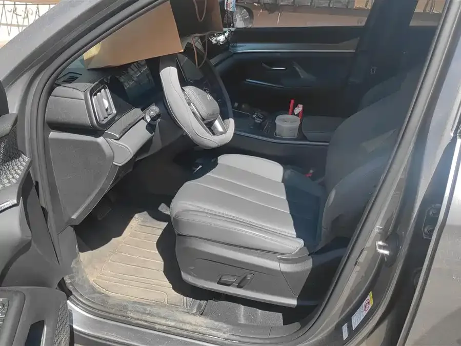 BYD Song Pro New Energy Song Pro New Energy 2025 Second Generation Intelligent Driving Edition DM-i 75KM Leading Edition 2025 — миниатюра 3