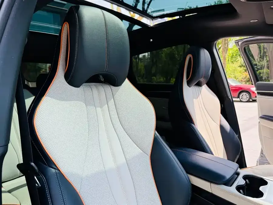 BYD Song PLUS New Energy Song PLUS New Energy 2024 Honor Edition DM-i 110km Flagship PLUS 2024 — миниатюра 3