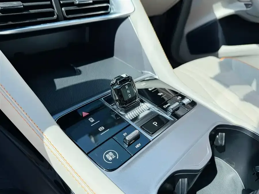 BYD Song PLUS New Energy Song PLUS New Energy 2024 Honor Edition DM-i 110km Flagship PLUS 2024 — миниатюра 5