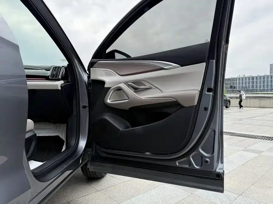 BYD Song Pro New Energy Song Pro New Energy 2024 Honor Edition DM-i 71KM Beyond Edition 2024 — миниатюра 5